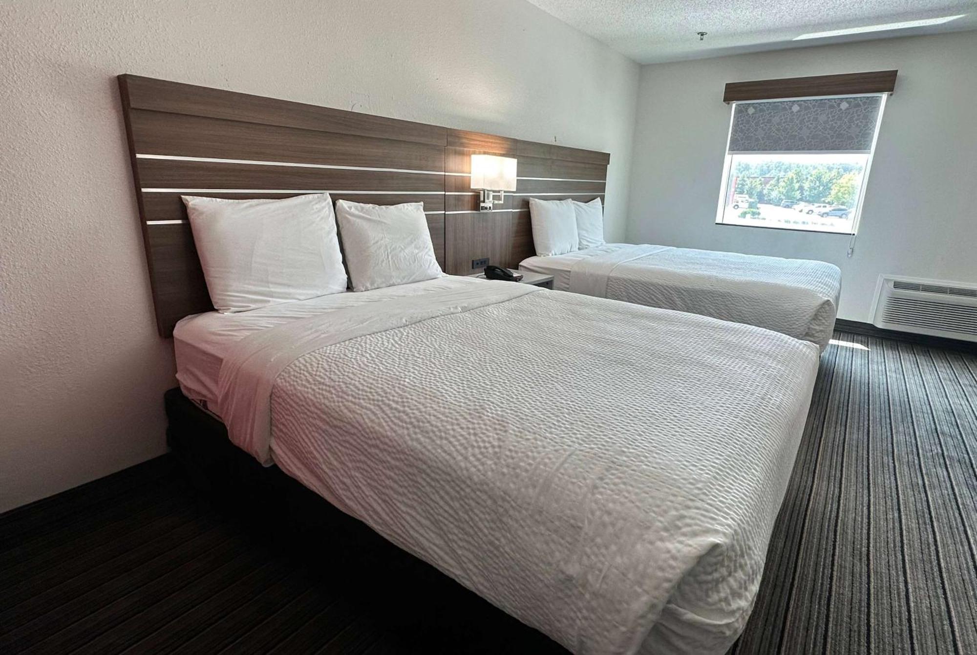 Ramada By Wyndham Lithia Springs Atlanta Hotell Exteriör bild