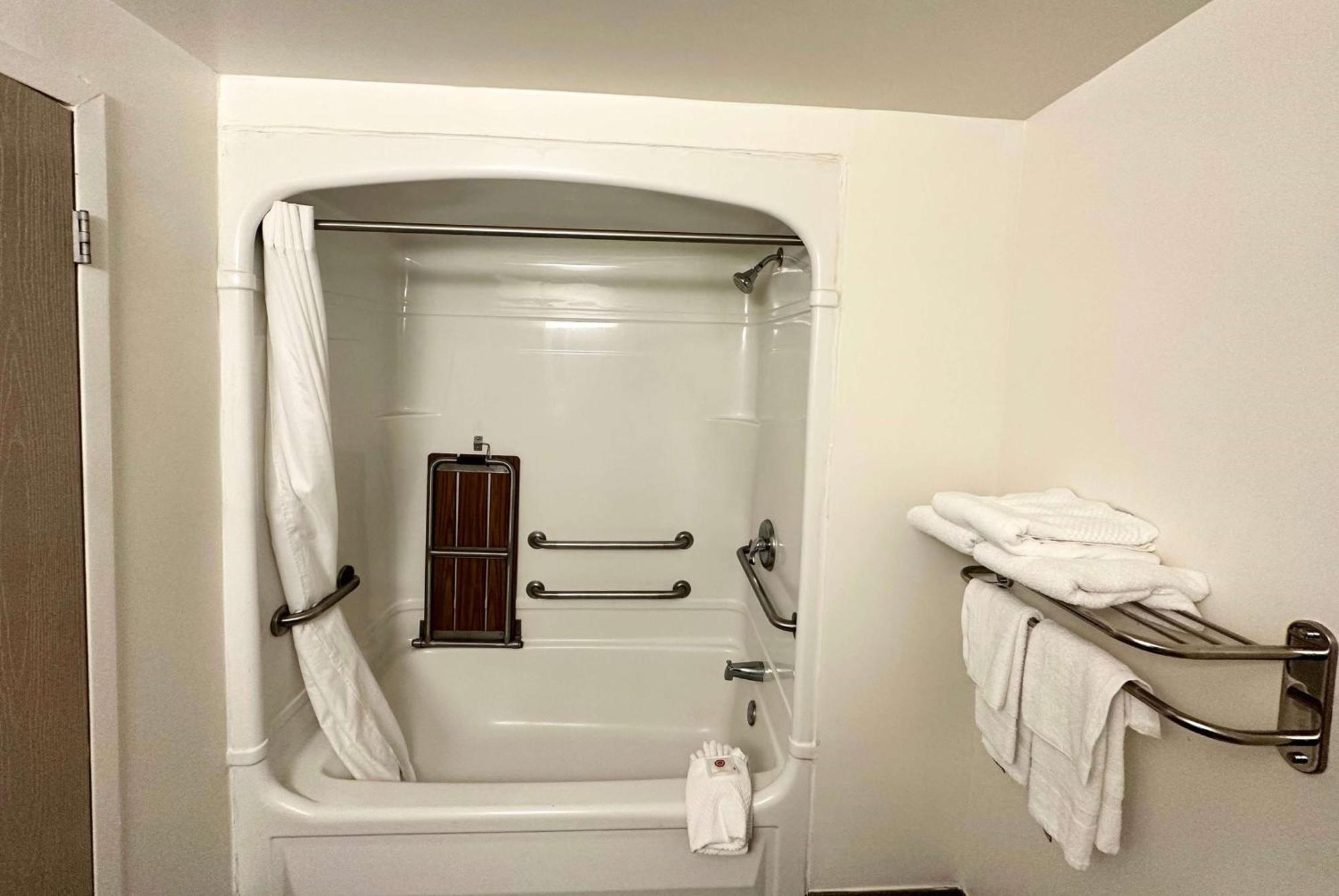 Ramada By Wyndham Lithia Springs Atlanta Hotell Exteriör bild