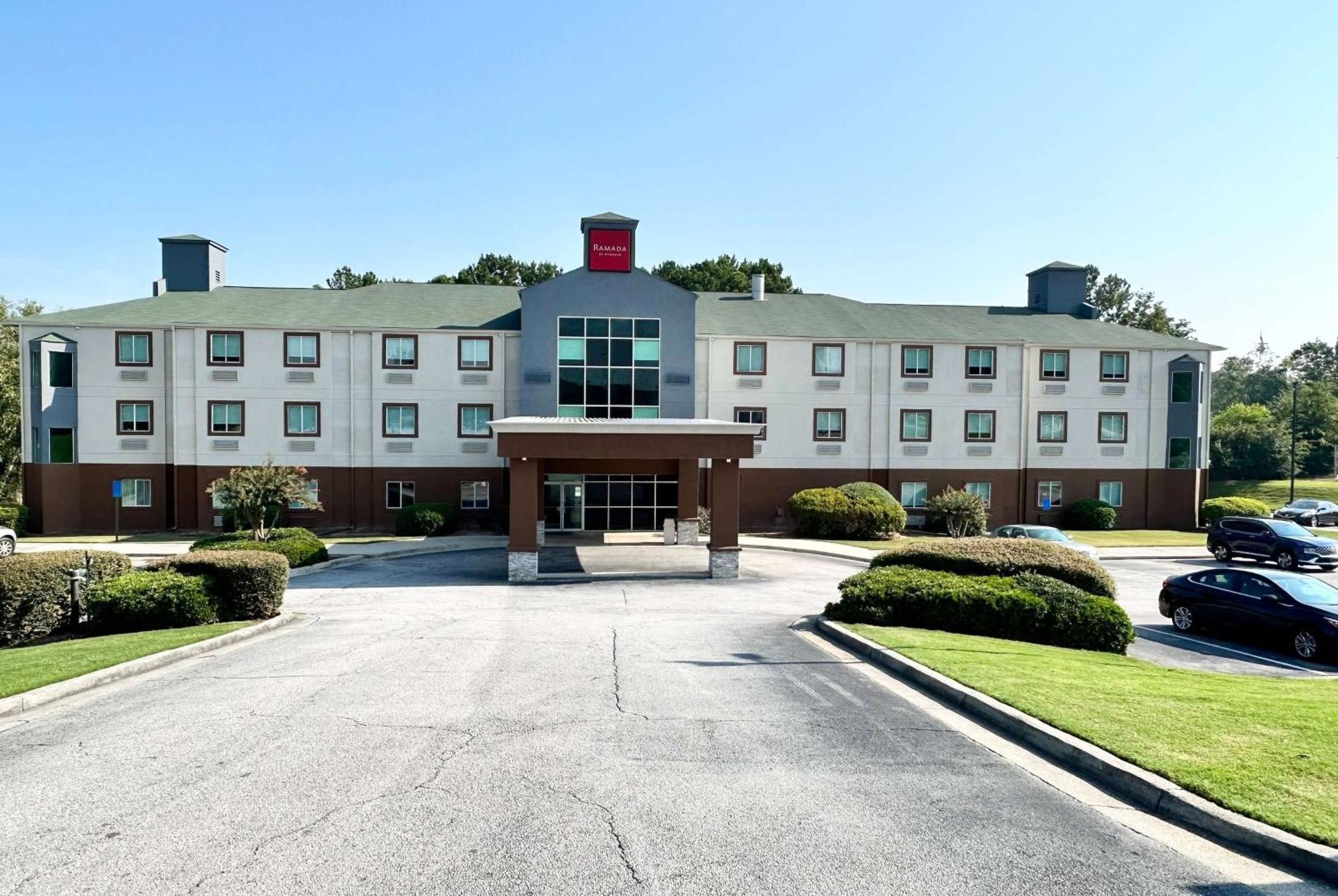 Ramada By Wyndham Lithia Springs Atlanta Hotell Exteriör bild