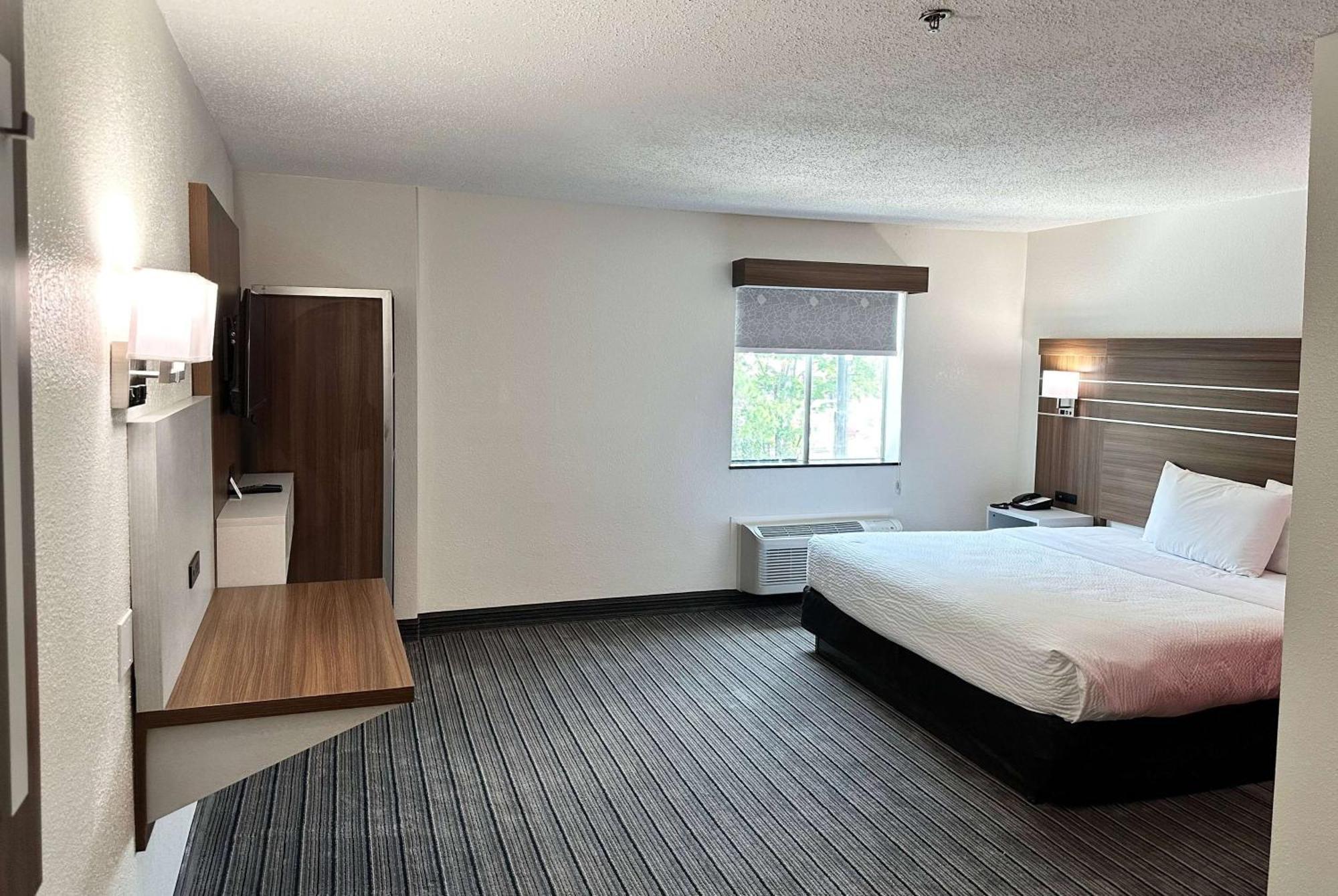 Ramada By Wyndham Lithia Springs Atlanta Hotell Exteriör bild