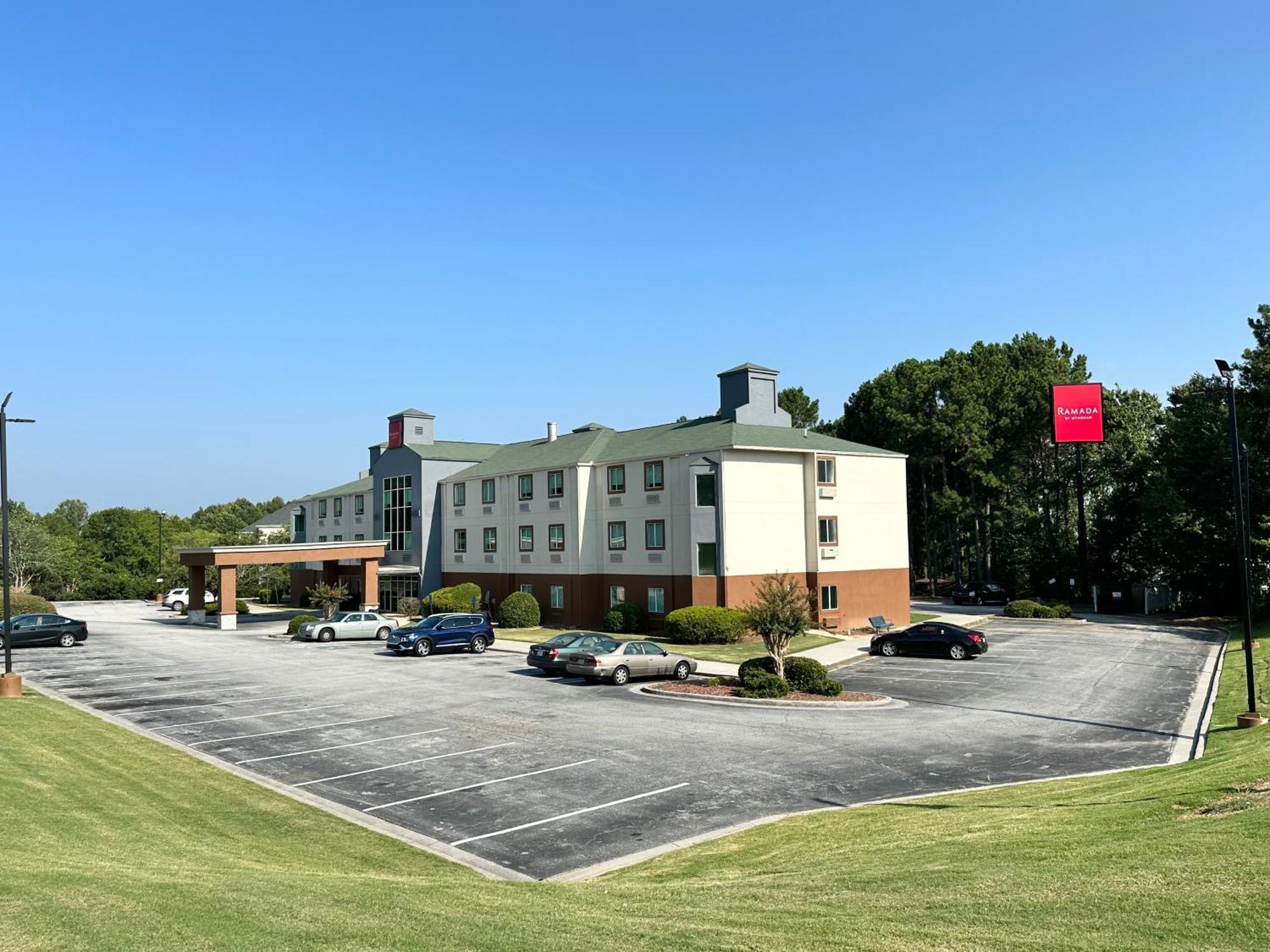 Ramada By Wyndham Lithia Springs Atlanta Hotell Exteriör bild