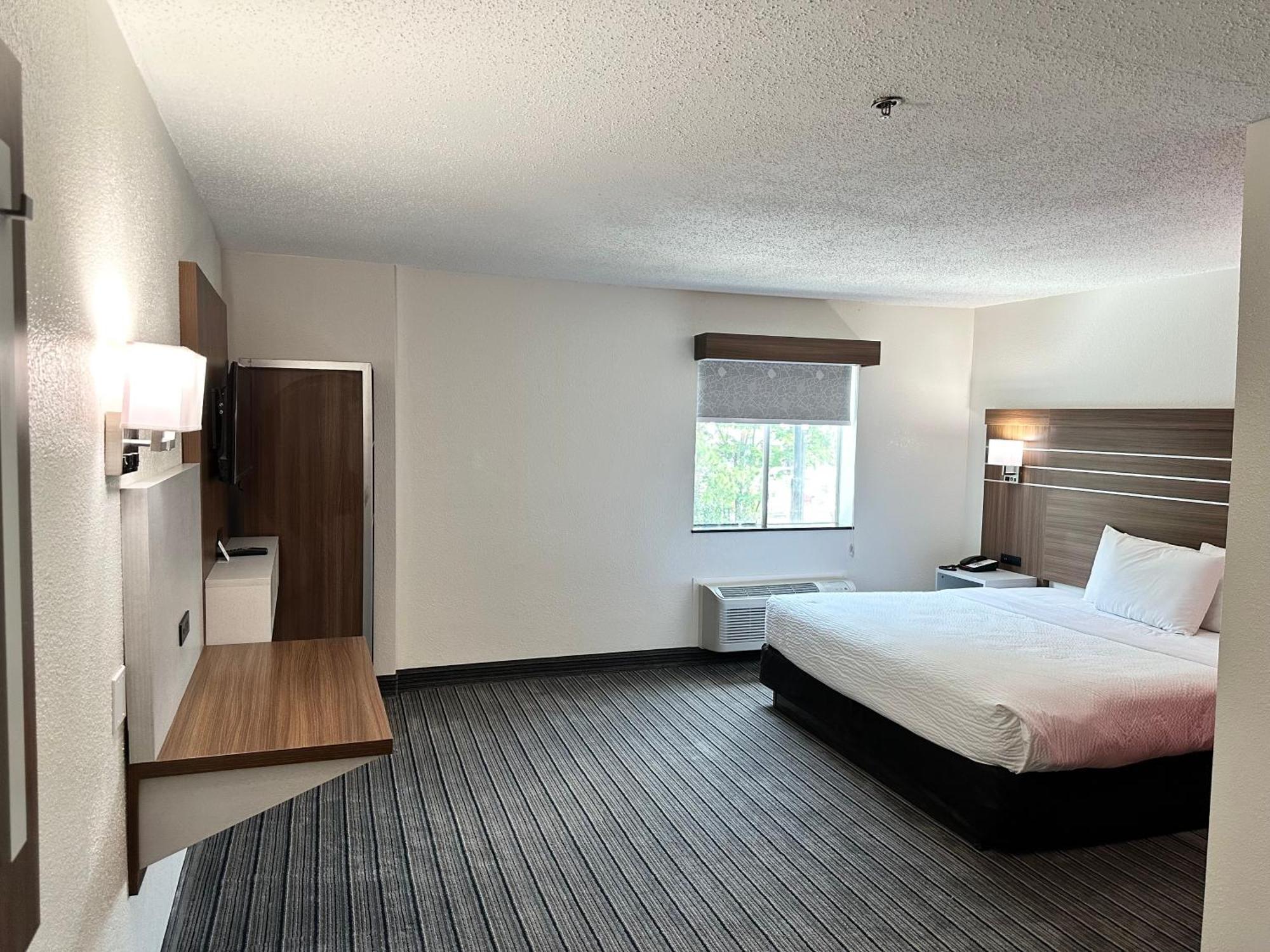 Ramada By Wyndham Lithia Springs Atlanta Hotell Exteriör bild